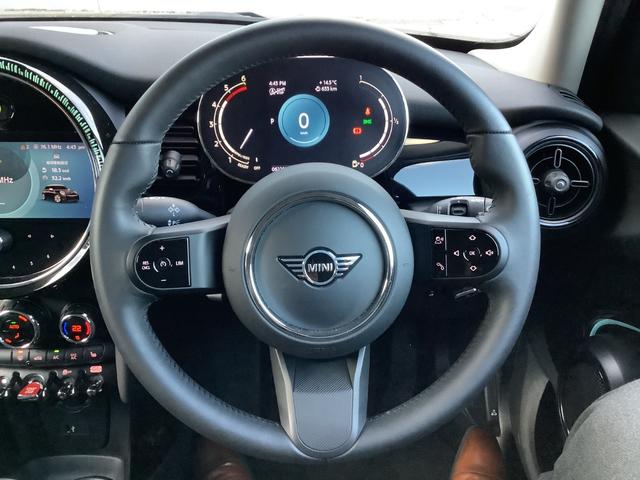 MINI クーパーSD クラシック・トリム シートヒーター/AppleCarplay/ドラレコ前後/バックカメラ/コーナーセンサー/ETC(19枚目)