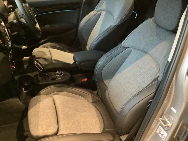 ＭＩＮＩ クーパーＤプレミアムプラスパッケージクラシックトリム　ＡｐｐｌｅＣａｒｐｌａｙ／シートヒーター／バックカメラ／前後ソナー／純正ドラレコ前後／追従クルコン／ＬＥＤヘッドライト／ＵＪテールライト／純正１６インチＡＷ／ＭＩＮＩ認定中古車２年保証付（6枚目）
