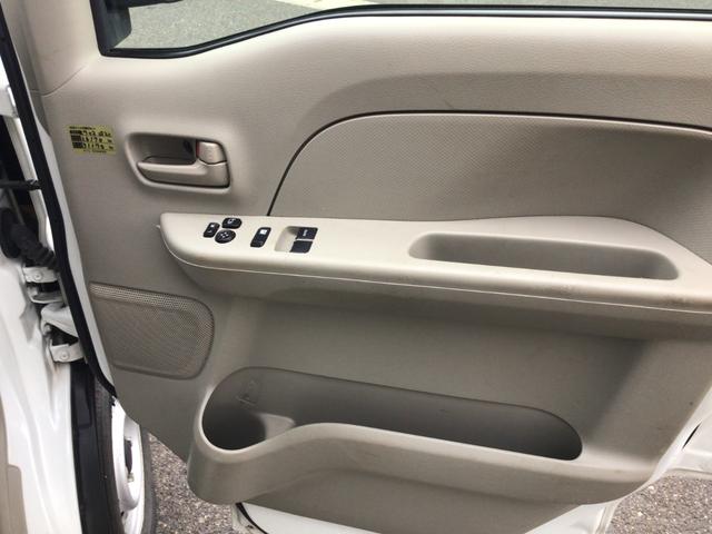 NV100クリッパーバン DX GLセーフティパッケージ 4WD 4AT ポータブルナビ ハイルーフ 衝突軽減ブレーキ リアパーキングソナー 電動格納ミラー 車線逸脱警報装置 パワーウインドウ オートライト キーレスエントリー 当社レンタカーアップ(10枚目)