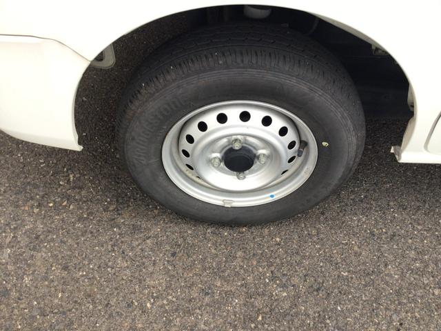 NV100クリッパーバン DX GLセーフティパッケージ 4WD 4AT ポータブルナビ ハイルーフ 衝突軽減ブレーキ リアパーキングソナー 電動格納ミラー 車線逸脱警報装置 パワーウインドウ オートライト キーレスエントリー 当社レンタカーアップ(17枚目)