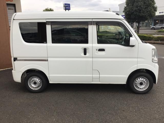 NV100クリッパーバン DX GLセーフティパッケージ 4WD 4AT ポータブルナビ ハイルーフ 衝突軽減ブレーキ リアパーキングソナー 電動格納ミラー 車線逸脱警報装置 パワーウインドウ オートライト キーレスエントリー 当社レンタカーアップ(26枚目)