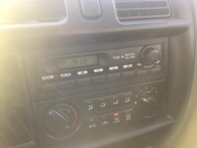 バネットバン DX 4WD AT パートタイム4WD パワーウインドウ 2人乗り エアコン ラジオ 最大積載950kg 中古冬タイヤ有 スペアキー パワーステアリング エアバック(4枚目)