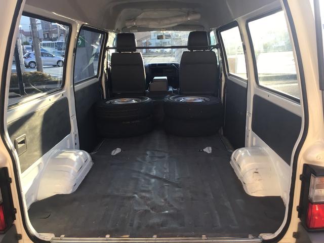 バネットバン DX 4WD AT パートタイム4WD パワーウインドウ 2人乗り エアコン ラジオ 最大積載950kg 中古冬タイヤ有 スペアキー パワーステアリング エアバック(12枚目)