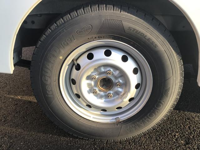 バネットバン DX 4WD AT パートタイム4WD パワーウインドウ 2人乗り エアコン ラジオ 最大積載950kg 中古冬タイヤ有 スペアキー パワーステアリング エアバック(14枚目)