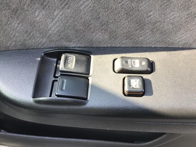 ハイエースワゴン GL 4WD 10人乗り 衝突軽減ブレーキ ナビ バックカメラ ETC ドラレコ スマートキー レーンキープスライドドア、リアバンパー板金修理渡 電格ミラー パワースライドドア オートマチックハイビーム(20枚目)