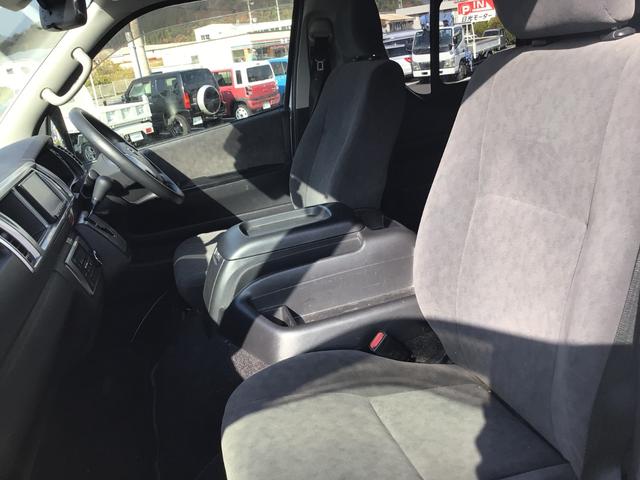 ハイエースワゴン GL 4WD 10人乗り 衝突軽減ブレーキ ナビ バックカメラ ETC ドラレコ スマートキー レーンキープスライドドア、リアバンパー板金修理渡 電格ミラー パワースライドドア オートマチックハイビーム(27枚目)