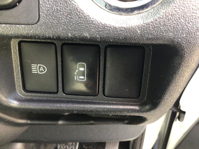 ハイエースワゴン GL 4WD 10人乗り 衝突軽減ブレーキ ナビ バックカメラ ETC ドラレコ スマートキー レーンキープ スライドドア、バックドア、リアバンパー板金修理渡 電格ミラー パワースライドドア オートライト(10枚目)