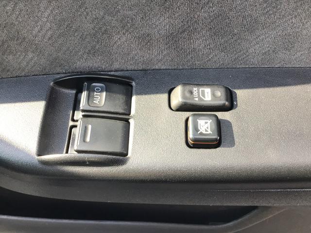 ハイエースワゴン GL 4WD 10人乗り 衝突軽減ブレーキ ナビ バックカメラ ETC ドラレコ スマートキー レーンキープ スライドドア、バックドア、リアバンパー板金修理渡 電格ミラー パワースライドドア オートライト(12枚目)