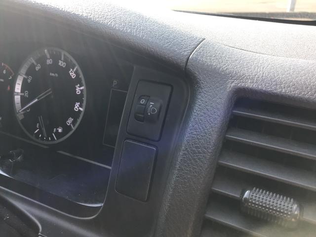 ハイエースワゴン GL 4WD 10人乗り 衝突軽減ブレーキ ナビ バックカメラ ETC ドラレコ スマートキー レーンキープ スライドドア、バックドア、リアバンパー板金修理渡 電格ミラー パワースライドドア オートライト(18枚目)