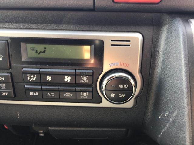 ハイエースワゴン GL 4WD 10人乗り 衝突軽減ブレーキ ナビ バックカメラ ETC ドラレコ スマートキー レーンキープ スライドドア、バックドア、リアバンパー板金修理渡 電格ミラー パワースライドドア オートライト(19枚目)