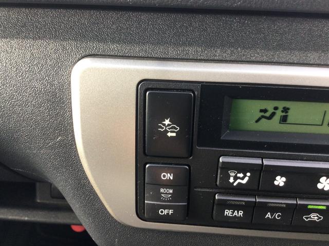 ハイエースワゴン グランドキャビン 4WD 衝突軽減ブレーキ バックカメラ 夏タイヤ有 ドラレコ 電動格納ミラー 10人乗り パワーウインドウ スライドドア後ろ、バックドア、リアバンパー板金後渡し オートマチックハイビーム オートライト(9枚目)