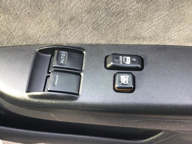 ハイエースワゴン グランドキャビン 4WD 衝突軽減ブレーキ バックカメラ 夏タイヤ有 ドラレコ 電動格納ミラー 10人乗り パワーウインドウ スライドドア後ろ、バックドア、リアバンパー板金後渡し オートマチックハイビーム オートライト(10枚目)