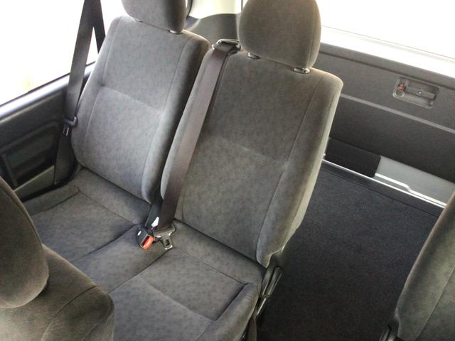 ハイエースワゴン グランドキャビン 4WD 衝突軽減ブレーキ バックカメラ 夏タイヤ有 ドラレコ 電動格納ミラー 10人乗り パワーウインドウ スライドドア後ろ、バックドア、リアバンパー板金後渡し オートマチックハイビーム オートライト(18枚目)