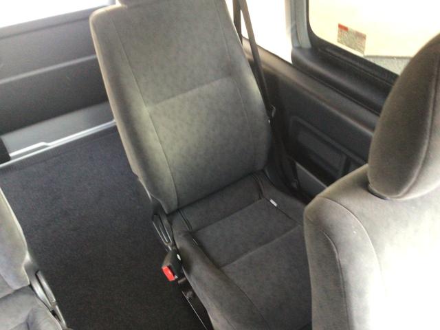 ハイエースワゴン グランドキャビン 4WD 衝突軽減ブレーキ バックカメラ 夏タイヤ有 ドラレコ 電動格納ミラー 10人乗り パワーウインドウ スライドドア後ろ、バックドア、リアバンパー板金後渡し オートマチックハイビーム オートライト(20枚目)