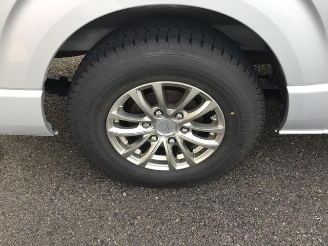 ハイエースワゴン グランドキャビン 4WD 衝突軽減ブレーキ バックカメラ 夏タイヤ有 ドラレコ 電動格納ミラー 10人乗り パワーウインドウ スライドドア後ろ、バックドア、リアバンパー板金後渡し オートマチックハイビーム オートライト(24枚目)