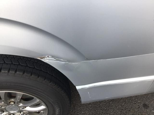 ハイエースワゴン グランドキャビン 4WD 衝突軽減ブレーキ バックカメラ 夏タイヤ有 ドラレコ 電動格納ミラー 10人乗り パワーウインドウ スライドドア後ろ、バックドア、リアバンパー板金後渡し オートマチックハイビーム オートライト(37枚目)