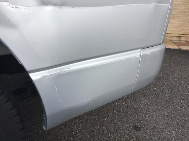 ハイエースワゴン グランドキャビン 4WD 衝突軽減ブレーキ バックカメラ 夏タイヤ有 ドラレコ 電動格納ミラー 10人乗り パワーウインドウ スライドドア後ろ、バックドア、リアバンパー板金後渡し オートマチックハイビーム オートライト(38枚目)