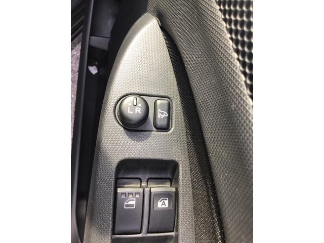 ムーヴ カスタム　Ｘリミテッド　純正ナビ　純正１４ＡＷ　バックカメラ　ＥＴＣ　革巻ハンドル　スマートキー　プッシュスタート　電格ミラー　ＨＩＤヘッドライト　フォグライト　衝突緩和ヘッド　オートエアコン　フルフラット（6枚目）