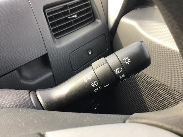 ムーヴ カスタム　Ｘリミテッド　純正ナビ　純正１４ＡＷ　バックカメラ　ＥＴＣ　革巻ハンドル　スマートキー　プッシュスタート　電格ミラー　ＨＩＤヘッドライト　フォグライト　衝突緩和ヘッド　オートエアコン　フルフラット（14枚目）