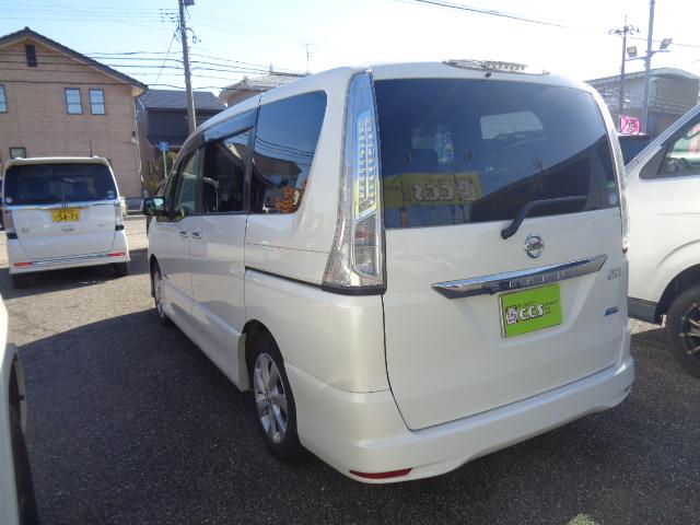 セレナ ハイウェイスター S-ハイブリッド Vエアロモード ワンオーナー 両側パワスラ スマートキー2個 8インチナビ アルパインフリップダウンモニター 車検8年9月 SタイヤAW付きあり(5枚目)