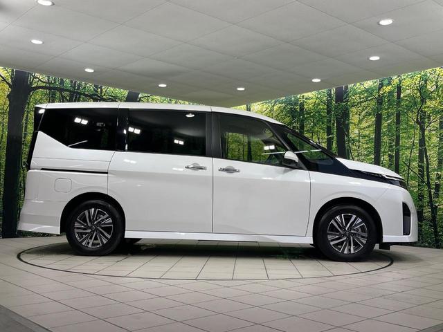 セレナ ｅ－パワー　ハイウェイスターＶ　純正１２．３インチナビ　両側電動スライドドア　アラウンドビューモニター　全方位運転支援システム　プロパイロット　ＥＴＣ２．０　ドラレコ前後　ＬＥＤランプ　ＬＥＤフォグ　オートエアコン　スマートキー（56枚目）