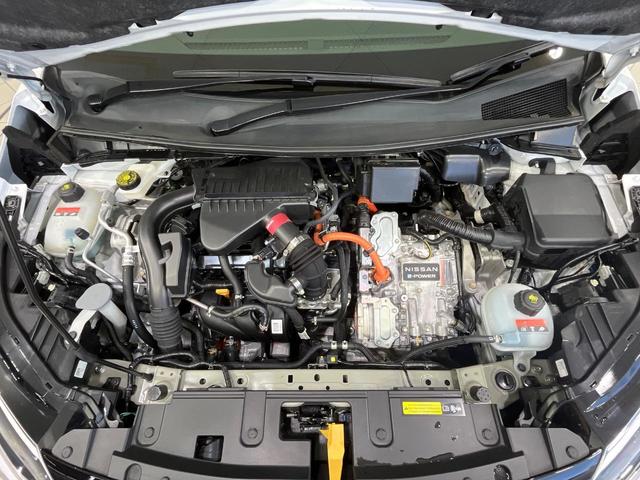 オーラ Ｇ　レザーエディション　純正９型ナビ　アラウンドビュー　全方位運転支援システム　インテリジェントルームミラー　寒冷地仕様　ステアリングヒーター　前席シートヒーター　ブラックレザーシート　ＬＥＤランプ　ＬＥＤフォグ／リアフォグ（19枚目）