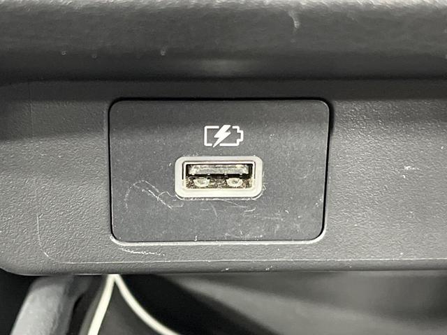 オーラ Ｇ　レザーエディション　純正９型ナビ　アラウンドビュー　全方位運転支援システム　インテリジェントルームミラー　寒冷地仕様　ステアリングヒーター　前席シートヒーター　ブラックレザーシート　ＬＥＤランプ　ＬＥＤフォグ／リアフォグ（40枚目）