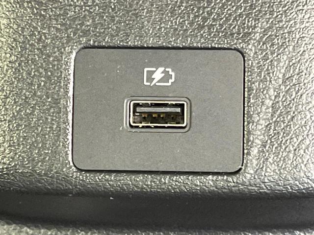 オーラ Ｇ　レザーエディション　純正９型ナビ　アラウンドビュー　全方位運転支援システム　インテリジェントルームミラー　寒冷地仕様　ステアリングヒーター　前席シートヒーター　ブラックレザーシート　ＬＥＤランプ　ＬＥＤフォグ／リアフォグ（41枚目）