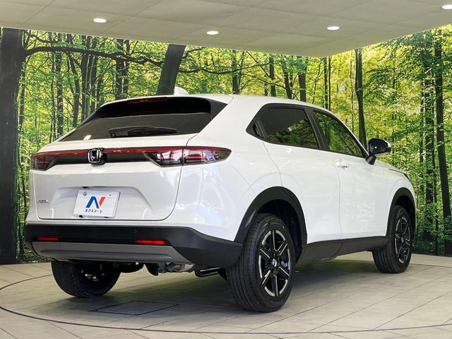 ヴェゼル Ｇ　４ＷＤ　登録済未使用車　ホンダセンシング　アダプティブクルコン　コーナーセンサー　前席シートヒーター　ダウンヒルアシスト　パドルシフト　ＬＥＤランプ　ＬＥＤフォグ　オートライト　オートエアコン（18枚目）