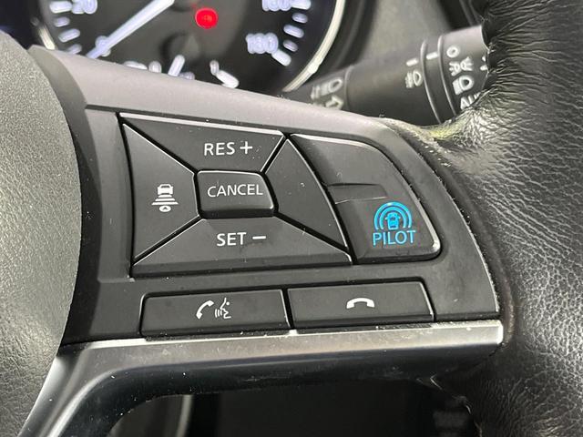 エクストレイル ２０Ｘ　ハイブリッド　４ＷＤ　メーカーナビ　アラウンドビューモニター　エマージェンシーブレーキ　パワーバックドア　ブラインドスポットモニター　クルーズコントロール　全席シートヒーター　ルーフレール　ＣＤ／ＤＶＤ／フルセグ（4枚目）