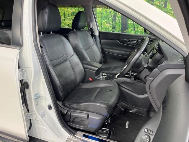 エクストレイル ２０Ｘ　ハイブリッド　４ＷＤ　メーカーナビ　アラウンドビューモニター　エマージェンシーブレーキ　パワーバックドア　ブラインドスポットモニター　クルーズコントロール　全席シートヒーター　ルーフレール　ＣＤ／ＤＶＤ／フルセグ（9枚目）