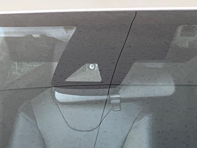 プリウス Sツーリングセレクション モデリスタフルエアロ 純正ナビ バックカメラ セーフティセンス レーダークルコン 前席シートヒーター 合皮シート LEDランプ LEDフォグ オートライト オートエアコン スマートキー 17インチAW(6枚目)