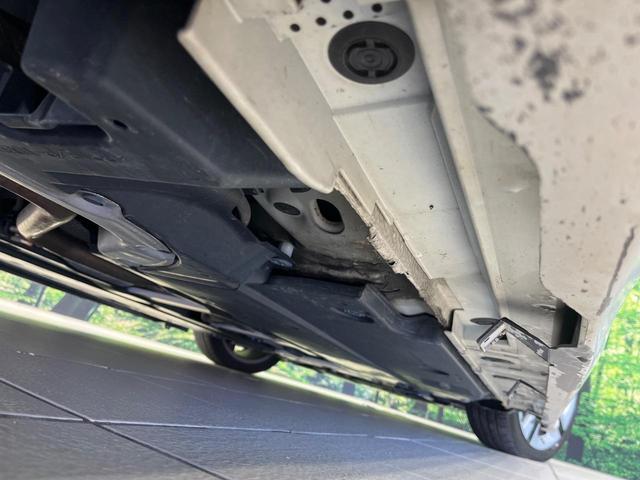 プリウス Sツーリングセレクション モデリスタフルエアロ 純正ナビ バックカメラ セーフティセンス レーダークルコン 前席シートヒーター 合皮シート LEDランプ LEDフォグ オートライト オートエアコン スマートキー 17インチAW(21枚目)