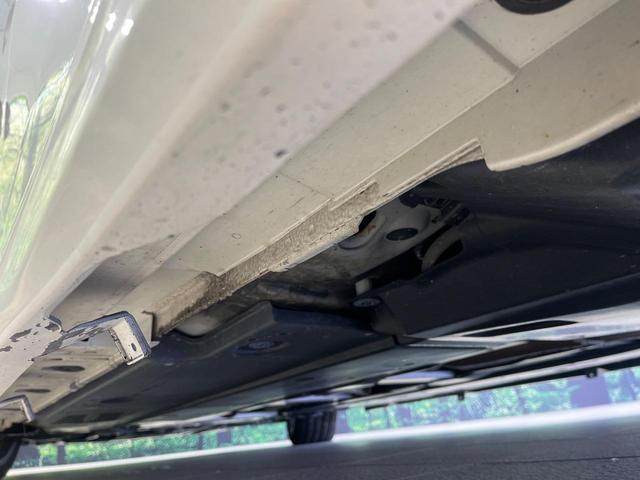 プリウス Sツーリングセレクション モデリスタフルエアロ 純正ナビ バックカメラ セーフティセンス レーダークルコン 前席シートヒーター 合皮シート LEDランプ LEDフォグ オートライト オートエアコン スマートキー 17インチAW(22枚目)