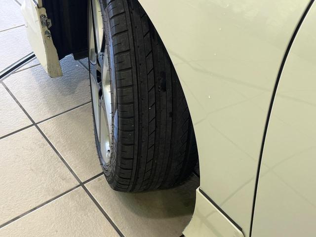 プリウス Sツーリングセレクション モデリスタフルエアロ 純正ナビ バックカメラ セーフティセンス レーダークルコン 前席シートヒーター 合皮シート LEDランプ LEDフォグ オートライト オートエアコン スマートキー 17インチAW(61枚目)