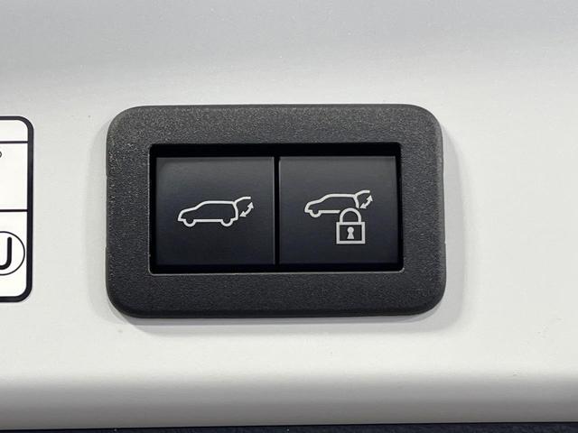 カローラクロス ハイブリッド Z 4WD パノラマルーフ ナビ機能付9型ディスプレイオーディオ トヨタセーフティセンス パワーバックドア ブラインドスポットモニター ドライブレコーダー パワーシート シートヒーター ステアリングヒータ(7枚目)