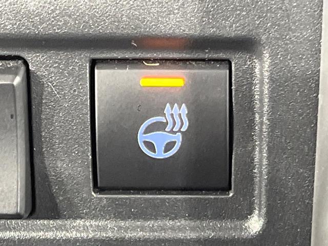 カローラクロス ハイブリッド Z 4WD パノラマルーフ ナビ機能付9型ディスプレイオーディオ トヨタセーフティセンス パワーバックドア ブラインドスポットモニター ドライブレコーダー パワーシート シートヒーター ステアリングヒータ(40枚目)