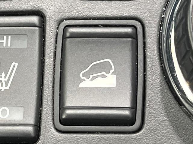 エクストレイル 20X エマージェンシーブレーキパッケージ 4WD メモリーナビ エマージェンシーブレーキ コーナーセンサー シートヒーター ダウンヒルアシスト LEDランプ フロントフォグ オートライト デュアルエアコン インテリジェントキー CD/DVD(7枚目)