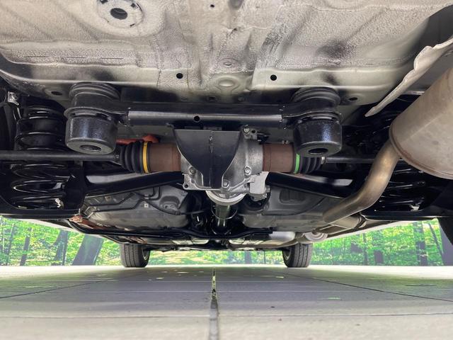 フィットハイブリッド Sパッケージ 4WD 純正ナビ バックカメラ シティブレーキサポート ETC Bluetooth フルセグ オートライト プッシュスタート 純正15インチAW クルーズコントロール 電子格納ミラー 横滑り防止装置(20枚目)