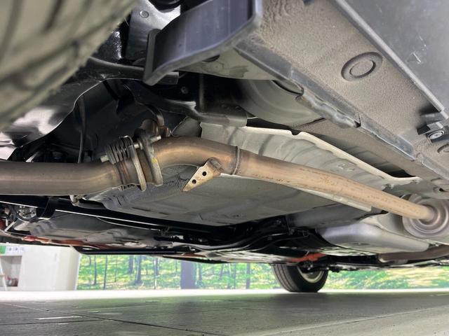 フィットハイブリッド Sパッケージ 4WD 純正ナビ バックカメラ シティブレーキサポート ETC Bluetooth フルセグ オートライト プッシュスタート 純正15インチAW クルーズコントロール 電子格納ミラー 横滑り防止装置(21枚目)