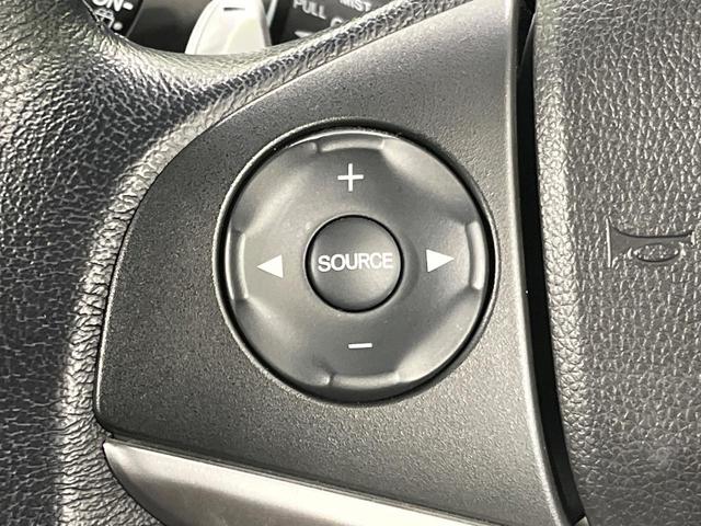 フィットハイブリッド Sパッケージ 4WD 純正ナビ バックカメラ シティブレーキサポート ETC Bluetooth フルセグ オートライト プッシュスタート 純正15インチAW クルーズコントロール 電子格納ミラー 横滑り防止装置(30枚目)