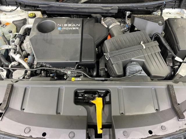エクストレイル G e-4ORCE 4WD 純正12.3型ナビ アラウンドビュー プロパイロットパーキング パワーバックドア 後方車両検知 茶革シート ステアリングヒーター シートヒーター インテリジェントルームミラー ワイヤレス充電(19枚目)