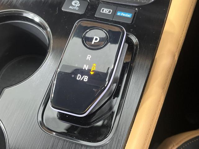 エクストレイル G e-4ORCE 4WD 純正12.3型ナビ アラウンドビュー プロパイロットパーキング パワーバックドア 後方車両検知 茶革シート ステアリングヒーター シートヒーター インテリジェントルームミラー ワイヤレス充電(25枚目)