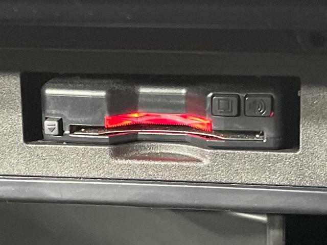 ランドクルーザープラド TX 4WD BIGX9インチナビ 10インチフリップダウンモニター バックカメラ LEDヘッドライト セーフティセンス レーダークルーズコントロール オートハイビーム ETC コーナーセンサー(7枚目)