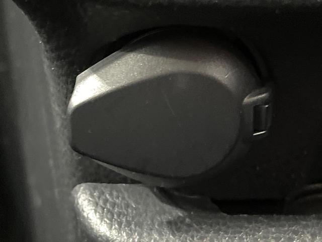 ノア S-Z 4WD 純正10.5型ナビ バックカメラ 後席モニター 両側電動スライド レーダークルーズコントロール ダブルエアコン ドライブレコーダー トヨタセーフティセンス Bluetooth シートヒーター(49枚目)