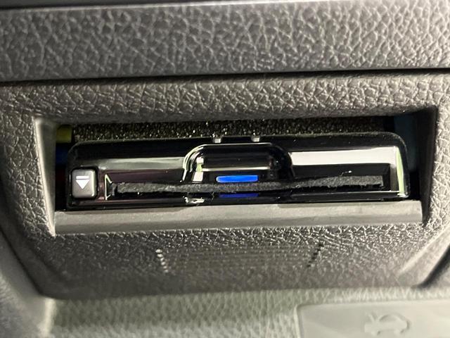 レヴォーグ 1.6STIスポーツアイサイト 4WD 純正ナビ バックカメラ サイドカメラ レーダークルコン 前席シートヒーター ブラインドスポットモニター LEDヘッド ビルシュタイン製ダンパー STI専用18インチアルミ ETC ドラレコ(8枚目)