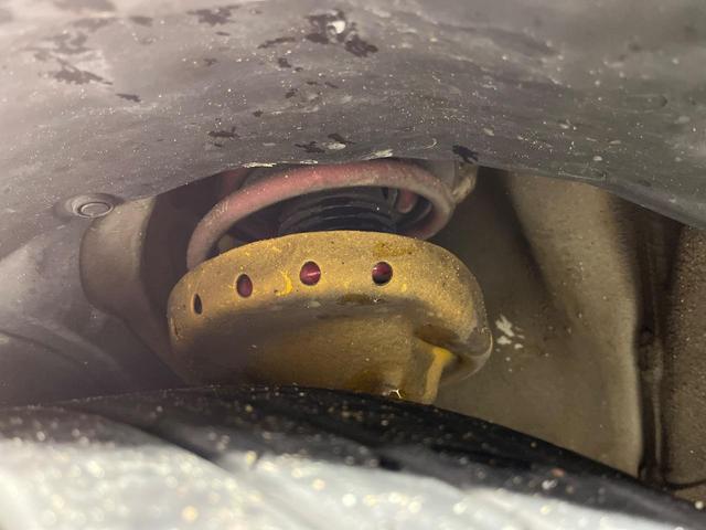 レヴォーグ 1.6STIスポーツアイサイト 4WD 純正ナビ バックカメラ サイドカメラ レーダークルコン 前席シートヒーター ブラインドスポットモニター LEDヘッド ビルシュタイン製ダンパー STI専用18インチアルミ ETC ドラレコ(24枚目)