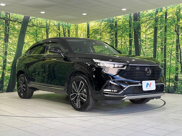 ヴェゼル ｅ：ＨＥＶ　Ｚ　４ＷＤ　純正９型ナビ　バックカメラ　ホンダセンシング　アダプティブクルコン　パワーバックドア　ステアリングヒーター　シートヒーター　ＥＴＣ　ドライブレコーダー　ワイヤレス充電　コーナーセンサー（17枚目）