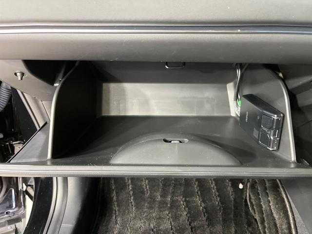 ヴェゼル ｅ：ＨＥＶ　Ｚ　４ＷＤ　純正９型ナビ　バックカメラ　ホンダセンシング　アダプティブクルコン　パワーバックドア　ステアリングヒーター　シートヒーター　ＥＴＣ　ドライブレコーダー　ワイヤレス充電　コーナーセンサー（55枚目）