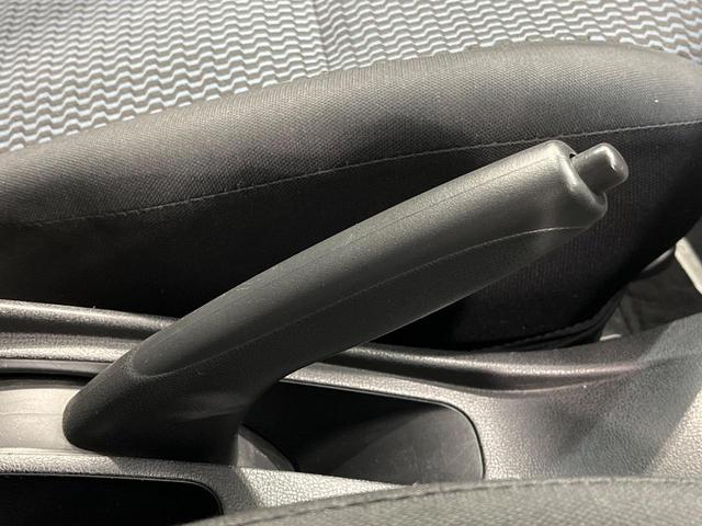 ノート X DIG-S 純正メモリーナビ バックカメラ ETC フルセグ スマートキー エアコン 横滑り防止装置 アイドリングストップ Bluetooth 電動格納ミラー CD/DVD再生 パワーウィンドウ(40枚目)